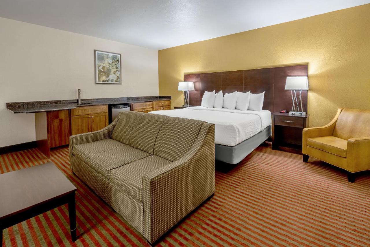 Grand Williston Hotel And Conference Center Exterior foto